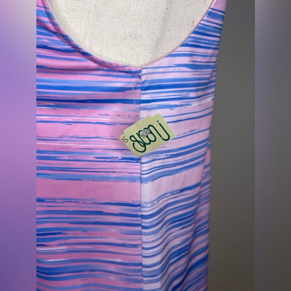 Miss Versa Pink beach dress - Picture 6 of 7